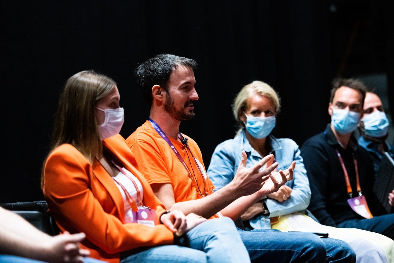 A group of attendees at the UXDX USA in New York City.